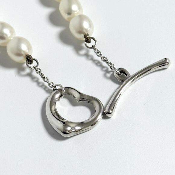 TIFFANY Authentic Silver Pearl Heart Necklace - Picture 6 of 10